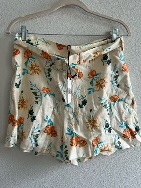NWT Solid & Striped Renata Floral Shorts size M